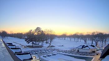 Weather camera view of Crystal Lake Country Club.