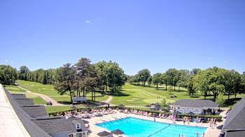 Weather camera view of Crystal Lake Country Club.