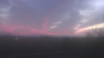 Weather camera view of Walkers Bluff.