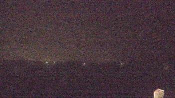 Weather camera view of Walkers Bluff.