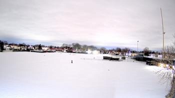 Weather camera view of Crestwood HS.