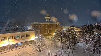 Weather camera view of City of Woodstock.