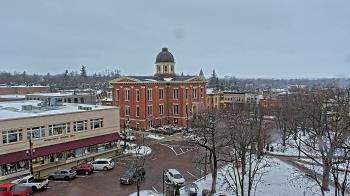 Weather camera view of City of Woodstock.