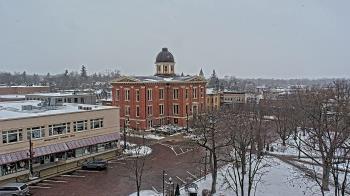 Weather camera view of City of Woodstock.