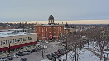 Weather camera view of City of Woodstock.