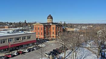 Weather camera view of City of Woodstock.