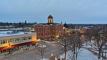 Weather camera view of City of Woodstock.