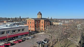 Weather camera view of City of Woodstock.