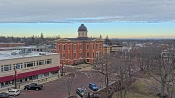 Weather camera view of City of Woodstock.