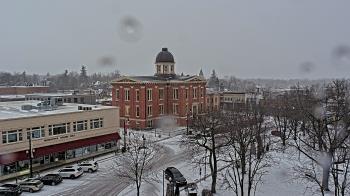 Weather camera view of City of Woodstock.