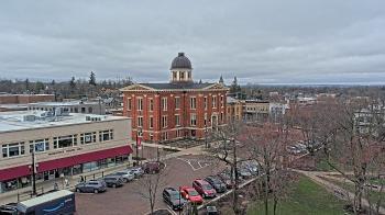 Weather camera view of City of Woodstock.