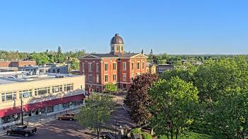 Weather camera view of City of Woodstock.