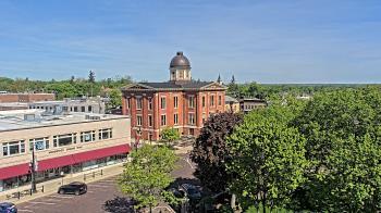 Weather camera view of City of Woodstock.