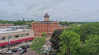 Weather camera view of City of Woodstock.