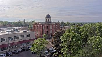Weather camera view of City of Woodstock.