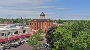 Weather camera view of City of Woodstock.