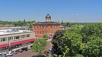 Weather camera view of City of Woodstock.