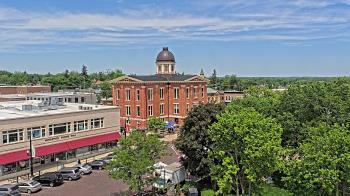 Weather camera view of City of Woodstock.
