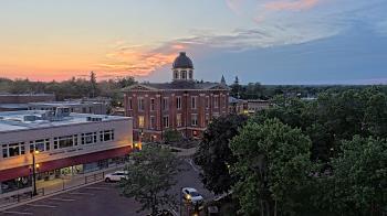 Weather camera view of City of Woodstock.