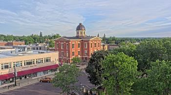 Weather camera view of City of Woodstock.