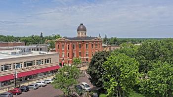 Weather camera view of City of Woodstock.
