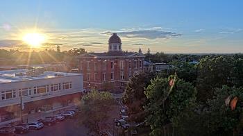 Weather camera view of City of Woodstock.