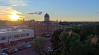Weather camera view of City of Woodstock.