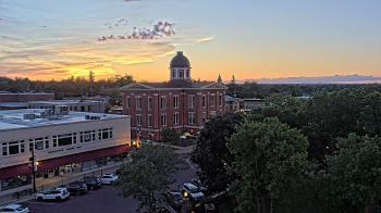 Weather camera view of City of Woodstock.