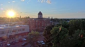 Weather camera view of City of Woodstock.