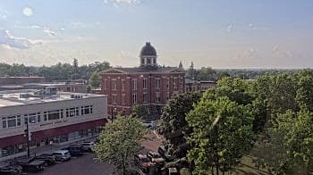 Weather camera view of City of Woodstock.