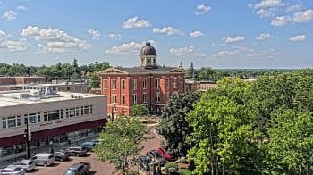 Weather camera view of City of Woodstock.
