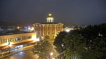 Weather camera view of City of Woodstock.