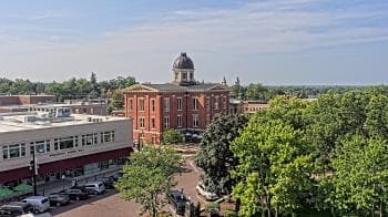 Weather camera view of City of Woodstock.