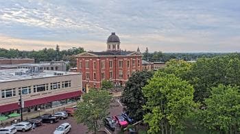 Weather camera view of City of Woodstock.