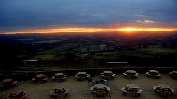 Weather camera view of Dirt Farm Brewing.