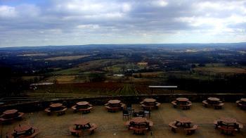 Weather camera view of Dirt Farm Brewing.