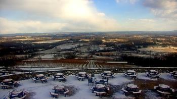 Weather camera view of Dirt Farm Brewing.