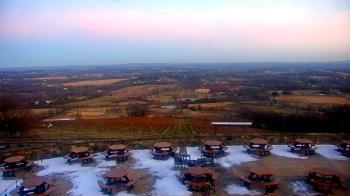 Weather camera view of Dirt Farm Brewing.