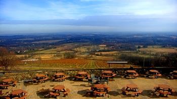 Weather camera view of Dirt Farm Brewing.