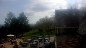 Weather camera view of Dirt Farm Brewing.