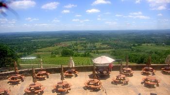 Weather camera view of Dirt Farm Brewing.