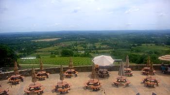 Weather camera view of Dirt Farm Brewing.