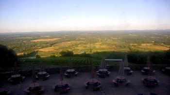 Weather camera view of Dirt Farm Brewing.