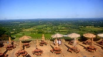 Weather camera view of Dirt Farm Brewing.