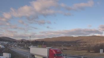 Weather camera view of Wessels Used Cars.