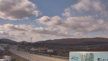 Weather camera view of Wessels Used Cars.