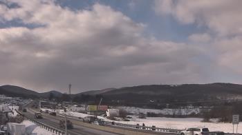 Weather camera view of Wessels Used Cars.