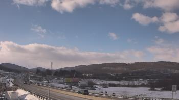 Weather camera view of Wessels Used Cars.