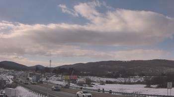 Weather camera view of Wessels Used Cars.