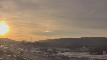 Weather camera view of Wessels Used Cars.